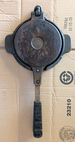 Jotul cast iron cookie - iron,